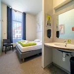 De - Youth * Tournai