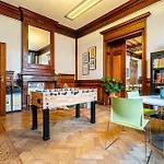 Hostel De - Youth Tournai