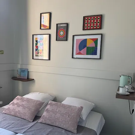 De - Youth טורנאי