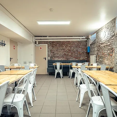 Auberge de jeunesse De - Youth *