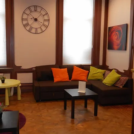 De - Youth 호스텔 투르네