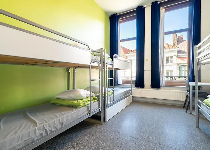 De - Youth Auberge de jeunesse Tournai