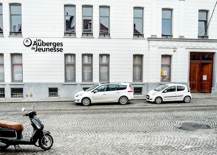 De - Youth * Tournai